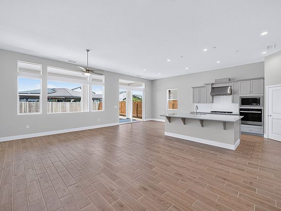 Homesite 86 Kitchen