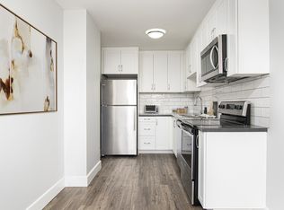 9 Paige Plz #1035138, Halifax, NS B4E0J6