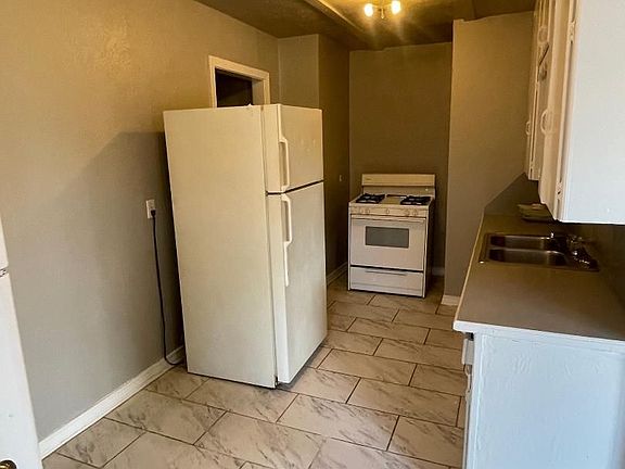 3rd image of 1012 Arkansas St