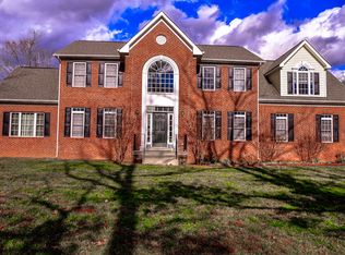 11323 Park Dr, Fairfax, VA 22030