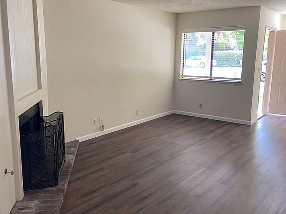2nd image of 7981 Alta Vista Ln
