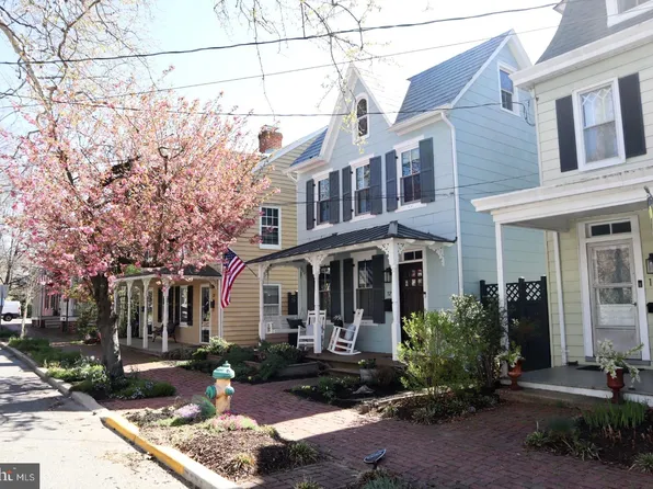 129 N Queen St, Chestertown, MD 21620