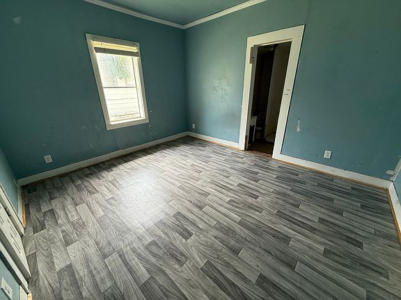 5th image of 1510 Kemp Blvd