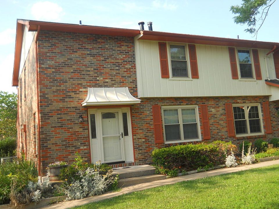 1st image of 1576 N Lakewood Dr