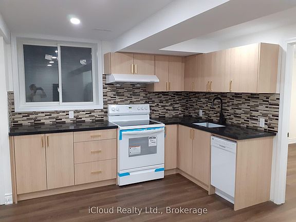 5th image of 6607 Song Bird Cres #Basement