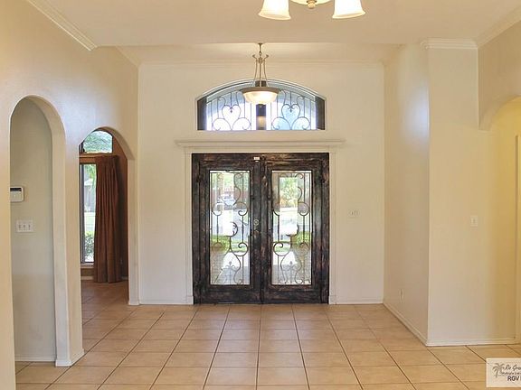 2nd image of 144 Villa Franca St
