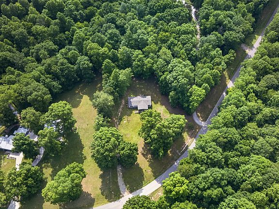 5th image of 228 Shasteen Ridge Rd