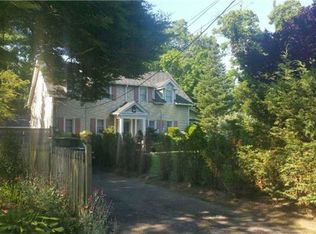226 Rose St, Freeport, NY 11520