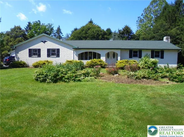 2546 Wehr Mill Rd S, Orefield, PA 18069