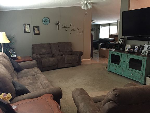 4th image of 2810 Campbell St