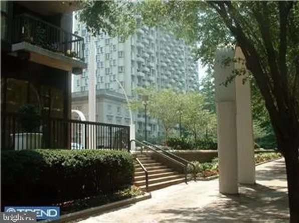 25 Saint James Ct #41, Philadelphia, PA 19106
