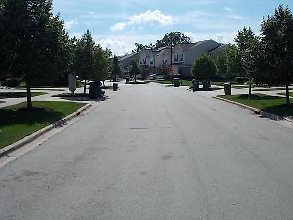 4th image of 1556 Yellowstone Dr