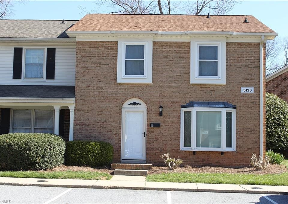 1st image of 5123 Lawndale Dr APT D