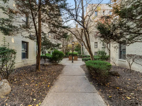 21-48 35th Street image 9 of 9