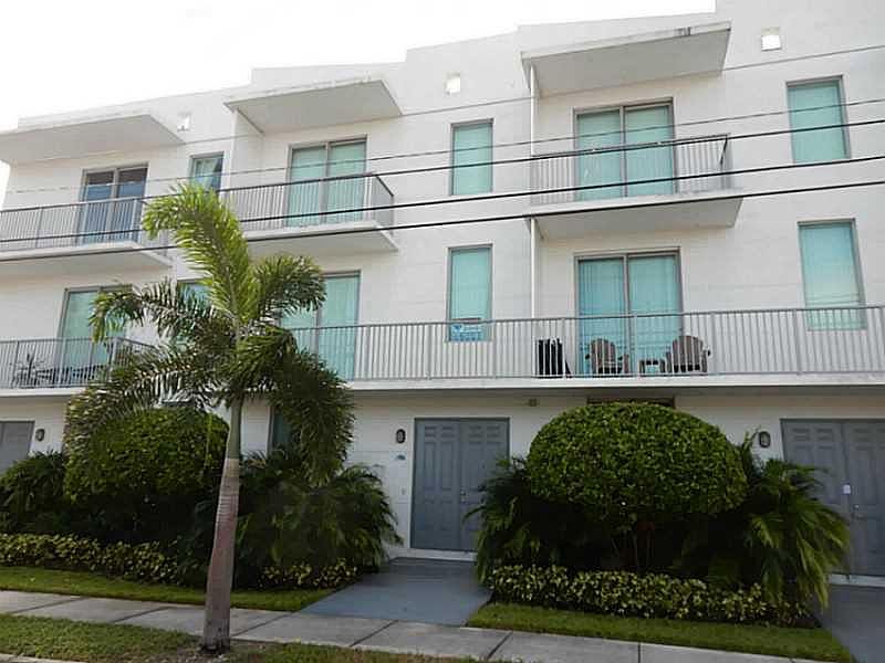 1st image of 2150 Van Buren Street #106