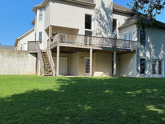 Back deck/ utility garage
