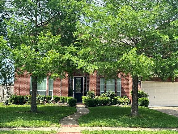4th image of 1922 Lake Grayson Dr