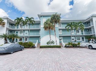 1280 Blue Point Ave APT C22, Naples, FL 34102