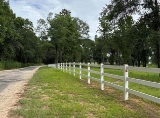 1263 Old Providence Rd, Livingston, TX 77351