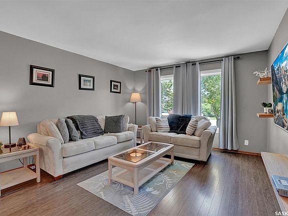 5th image of 1330 Courtney STREET