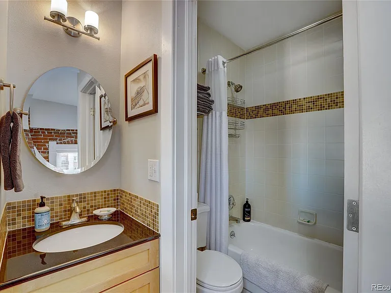 2193 Arapahoe St #11 — Photo 29