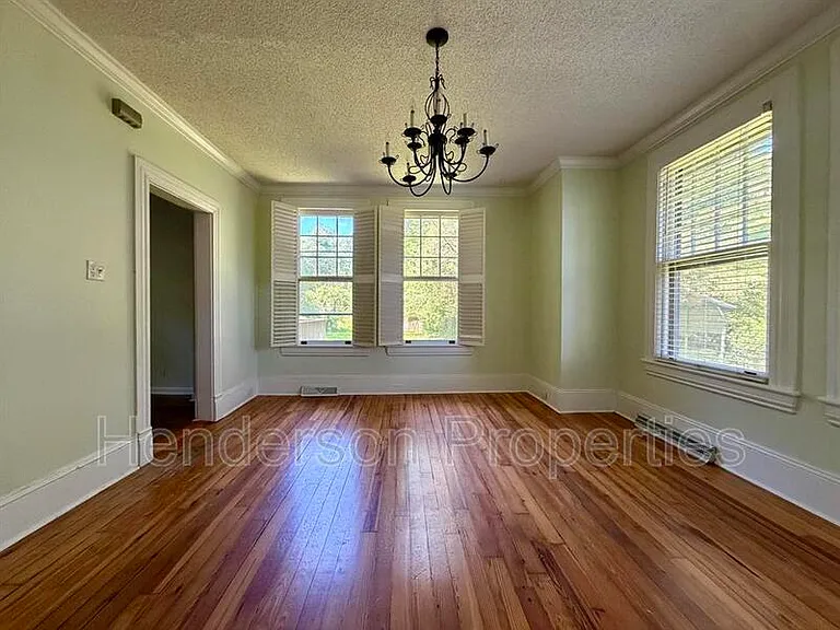319 N Mulberry St #S — Photo 4