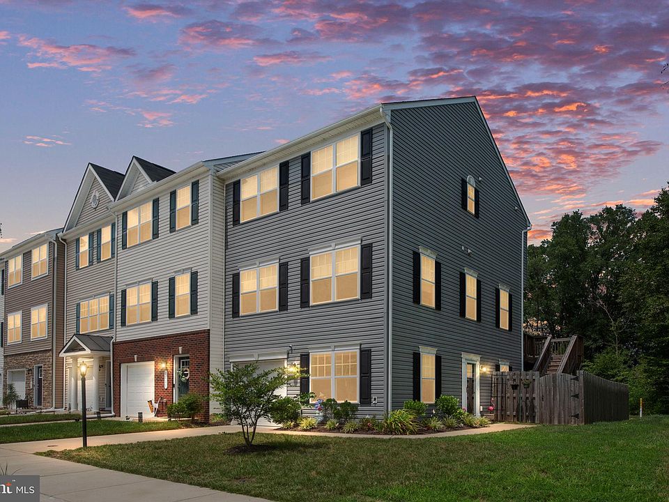 1st image of 2601 Drake Ln