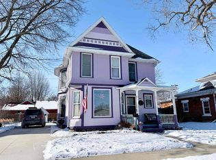 603 Maple Ave, Decorah, IA 52101