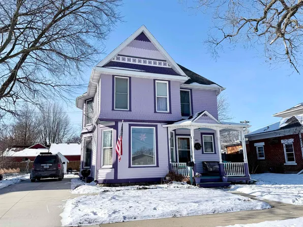 603 Maple Ave, Decorah, IA 52101