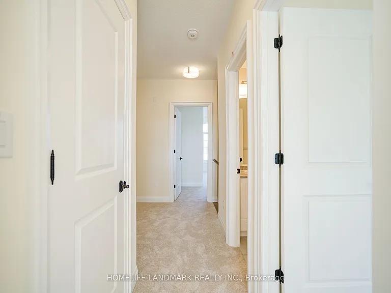 4285 Major Mackenzie Dr E — Photo 21