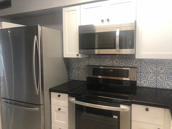 2nd image of 3001 Grand Rte Saint John St APT 1