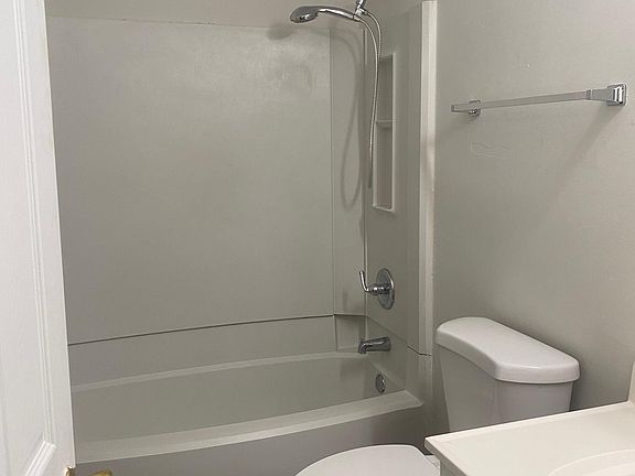 4th image of 5643 Gregory Ct