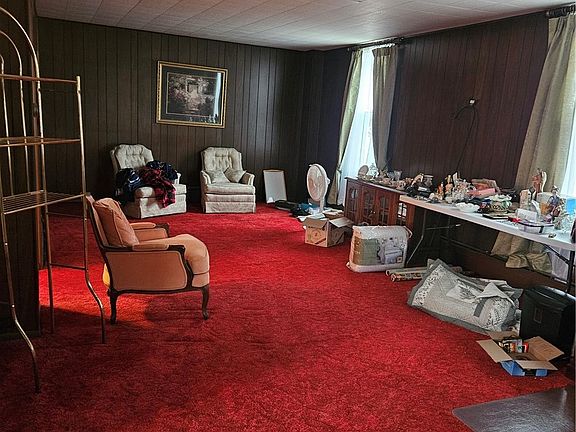 5th image of 239 Main St