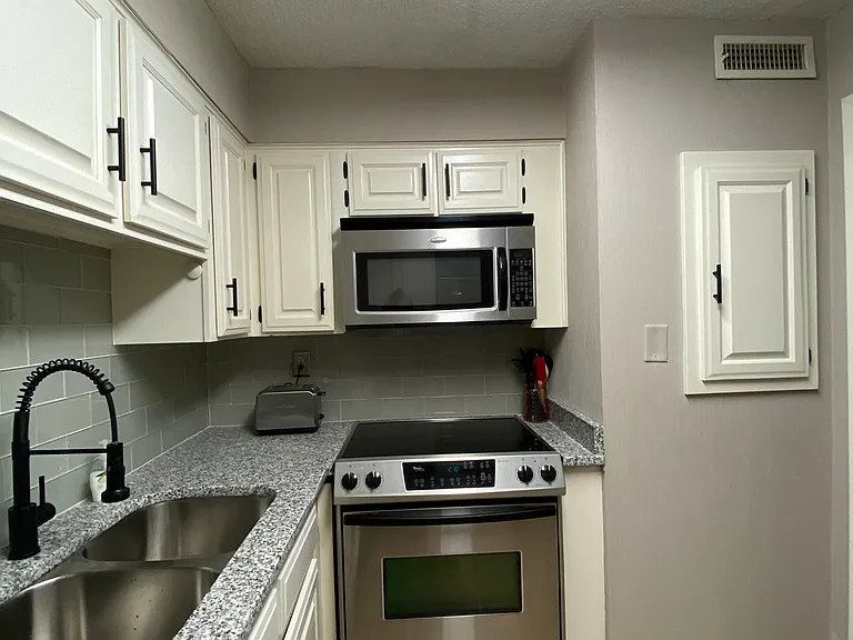 1825 Saint Julian Pl #12J — Photo 11