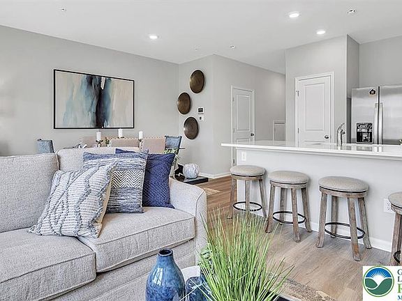 4th image of 1208 Martin Rd