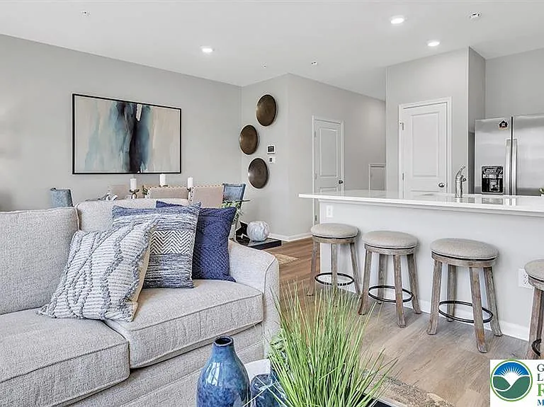 1278 Susan Cir — Photo 12