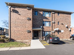 10625 Parkside Ave APT 8, Chicago Ridge, IL 60415