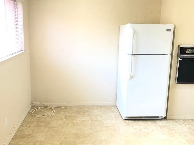 350 E Desert Inn Rd #H201 — Photo 6