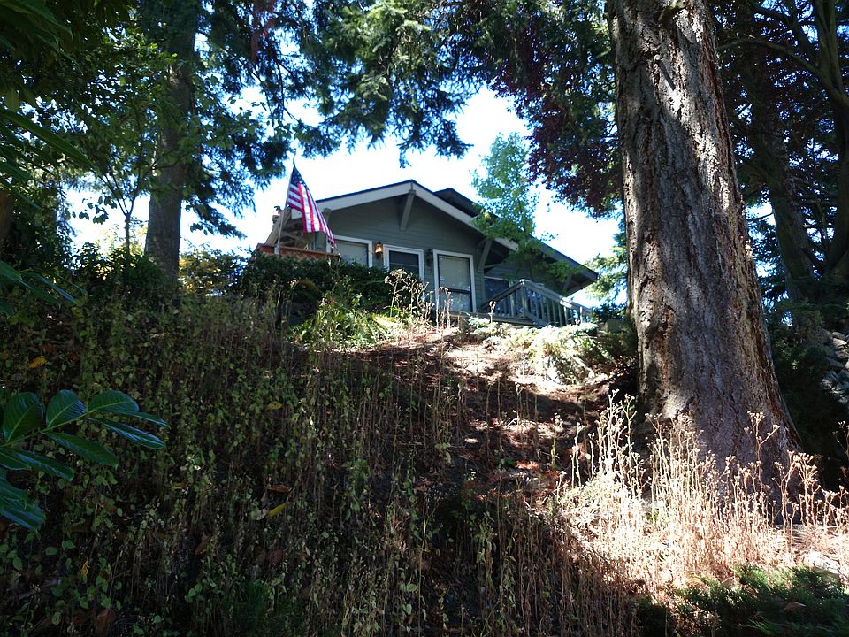 2nd image of 5271 44th Ave SW