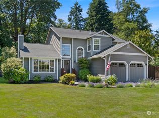 3710 Inverness Dr NE, Tacoma, WA