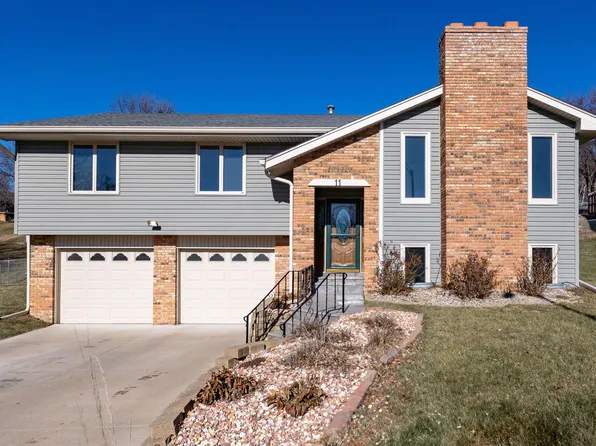 11 Cryer Cir, Council Bluffs, IA 51503