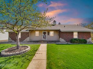 509 4th St, Lemont, IL 60439