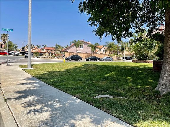 5th image of 25755 Via Tejon Ave