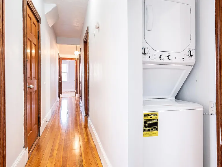 86 Brook St #3 — Photo 23
