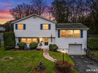 7 Plainfield Drive, Waterbury, CT 06708