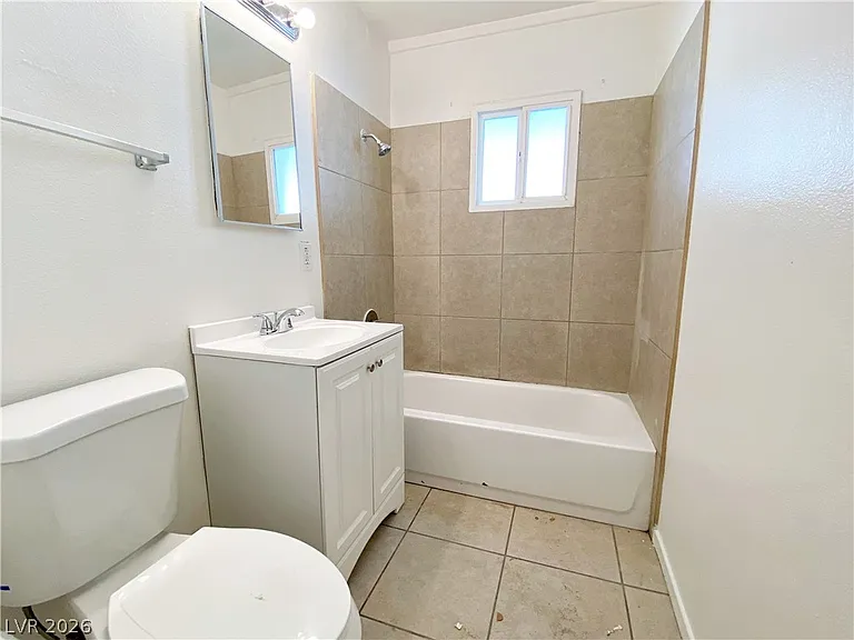 1904 Rexford Dr #2 — Photo 11