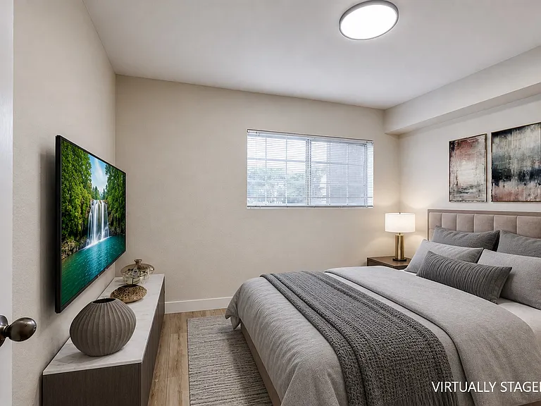 2750 S Durango Dr — Photo 17