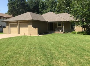 223 S Dexter Ave, Valley Center, KS 67147