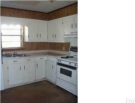 2nd image of 243 S C St