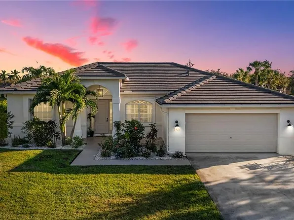 750 Waterloo CT, NAPLES, FL 34120